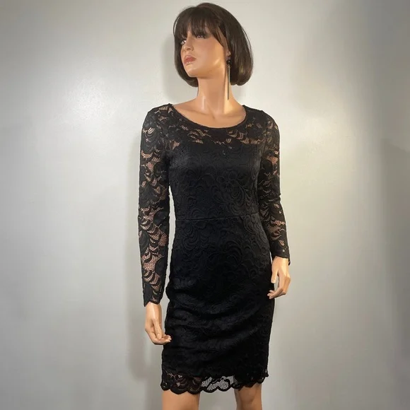 black structured dress Black Silk Crepe Dress with White Collar main image 1